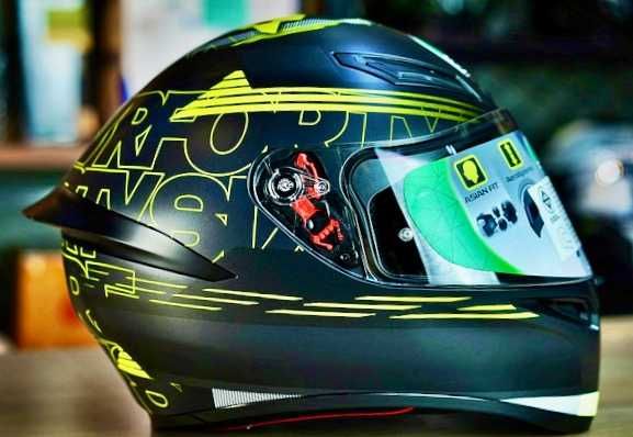 Capacete NOVO AGV K1 Track 46 (30% DESCONTO) Tamanho XS