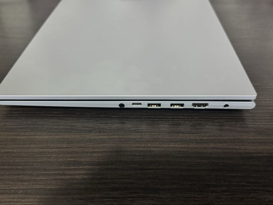 Ноутбук  ASUS Vivobook
