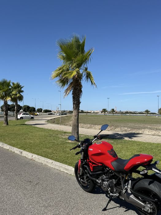 Ducati Monster 821
