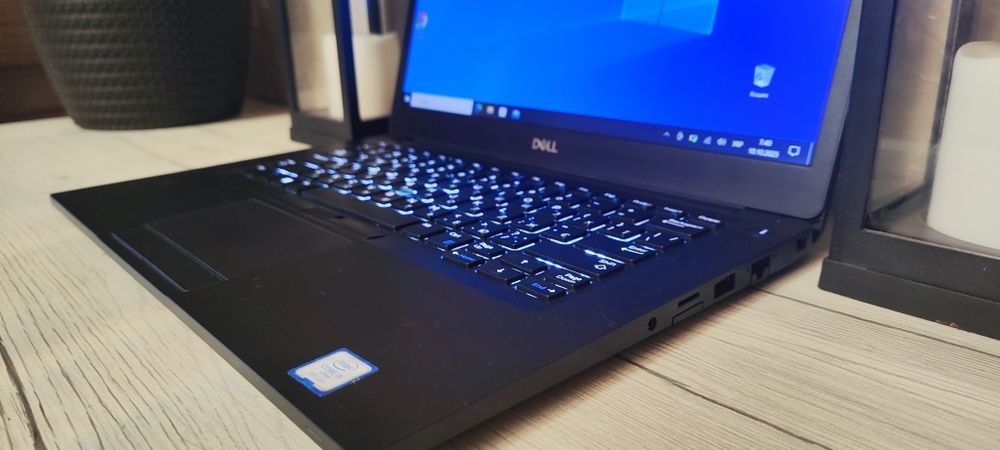 Ультрабук Dell i5-8го/Nvme 256Gb/ОЗУ 8Gb/UHD 620-2Gb