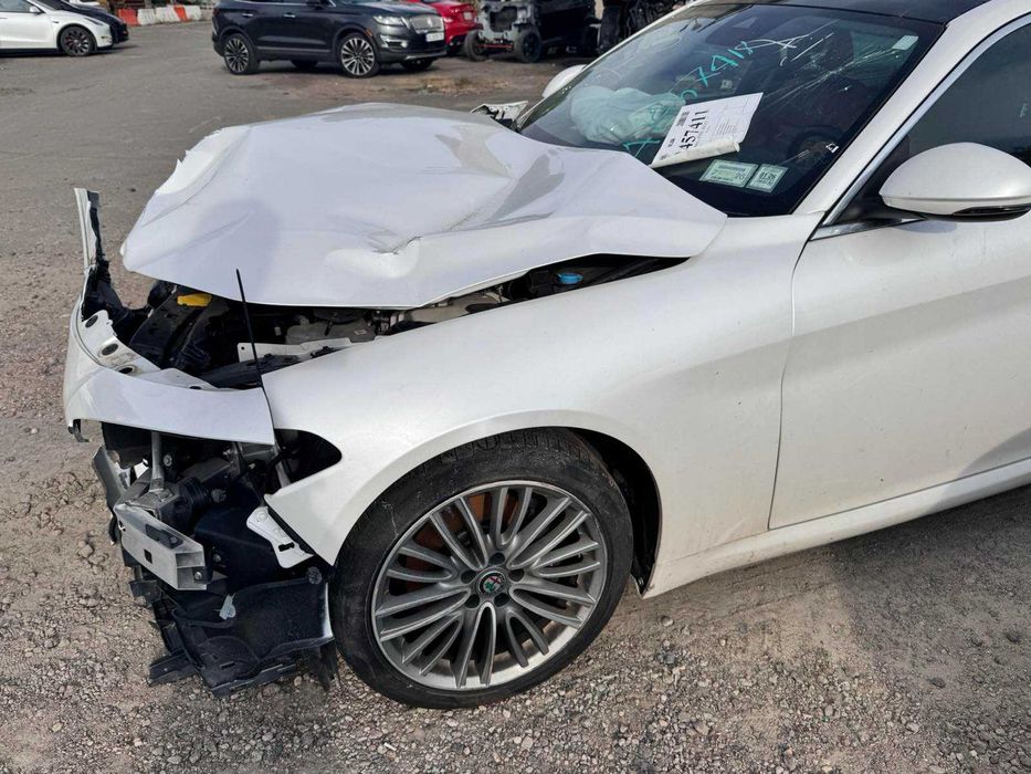 Alfa Romeo Giulia фонарь внутрішний зовнішний правий лівий розбірка