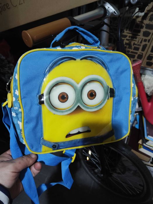 Lancheira minions