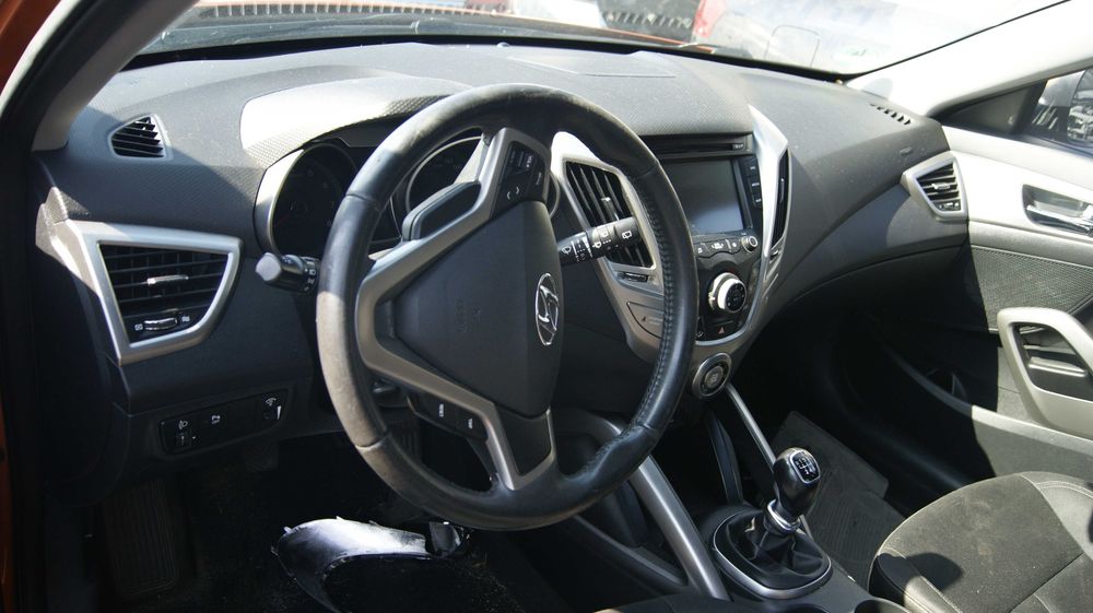 Hyundai Veloster Na części maska zderzak klapa błotnik drzwi
