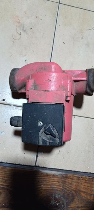 Pompa obiegowa CO używana 10 lat