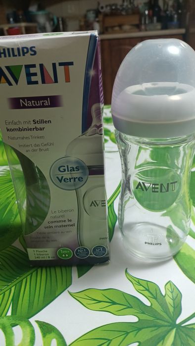 Butelki i szczoteczki dla niemowlaka