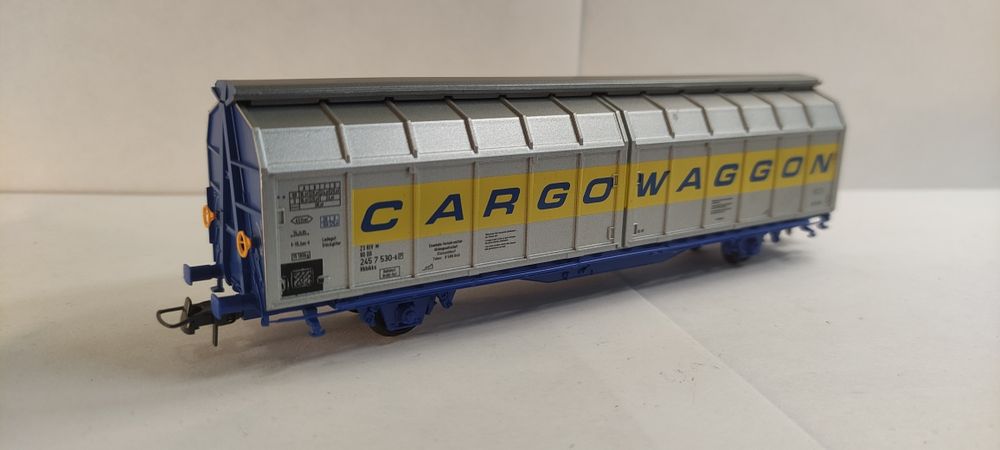 Zestaw wagonów Cargo Waggon H0 (2x Roco + Jouef) / Do naprawy