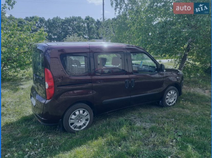 Авто. Fiat Doblo. 2011 рік. Газ.Бензин