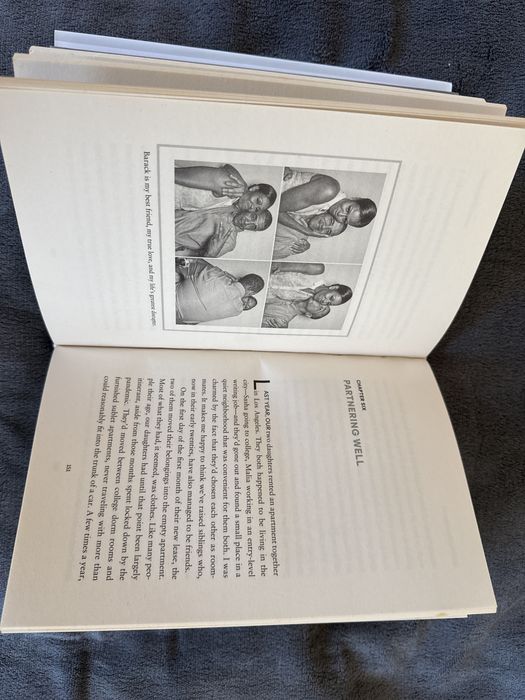 The Light We Carry – Michelle Obama (inglês) – Quase novo