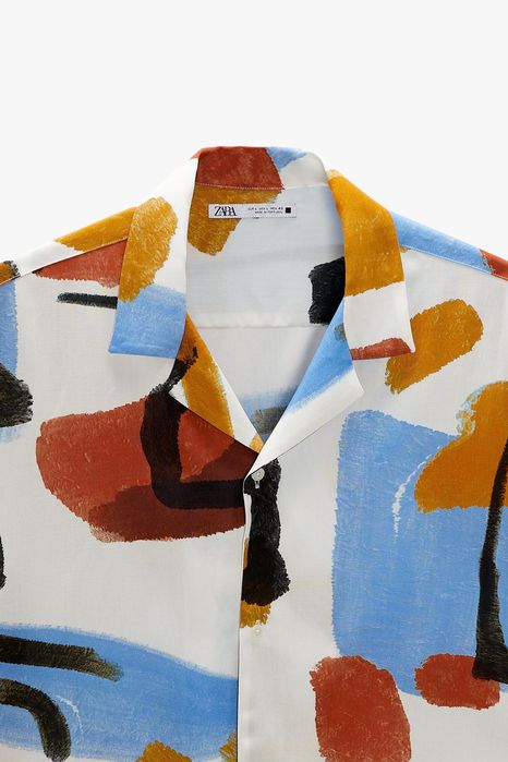 Сорочка Zara з абстрактним принтом