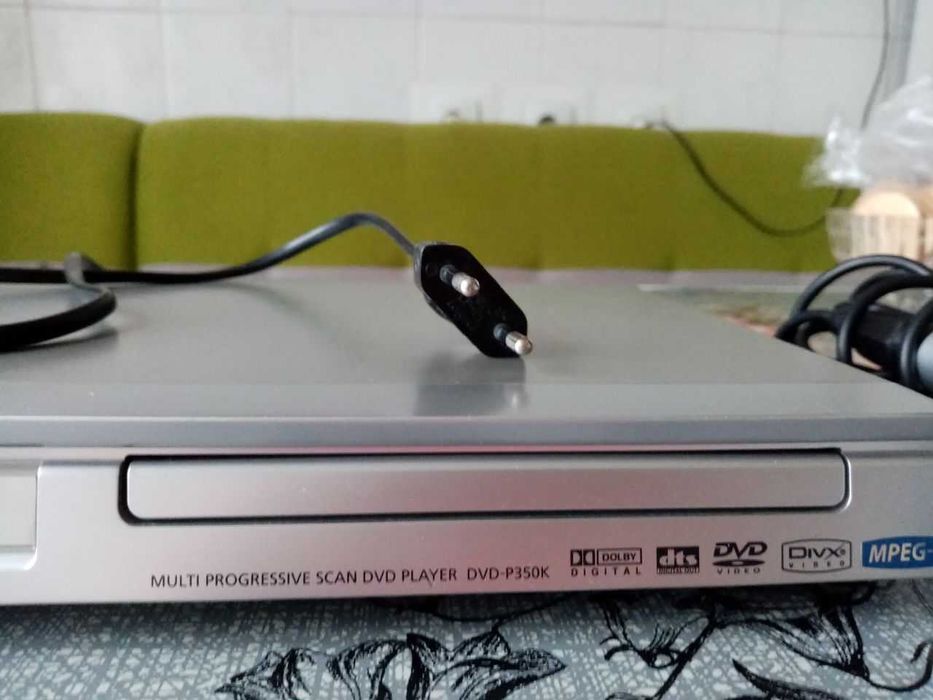 DVD плеєр з караоке SAMSUNG DVD-P350K XEV