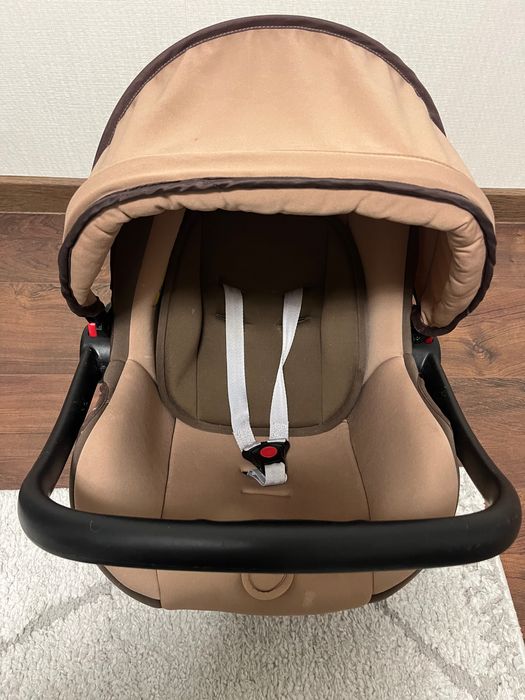 Дитяче автокрісло, переноска, автолюлька