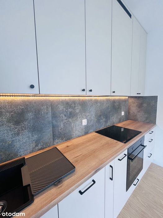 GOTOWIEC INWESTYCYJNY, dwa 2-pokojowe lokale, 2 mieszkania po 37m²