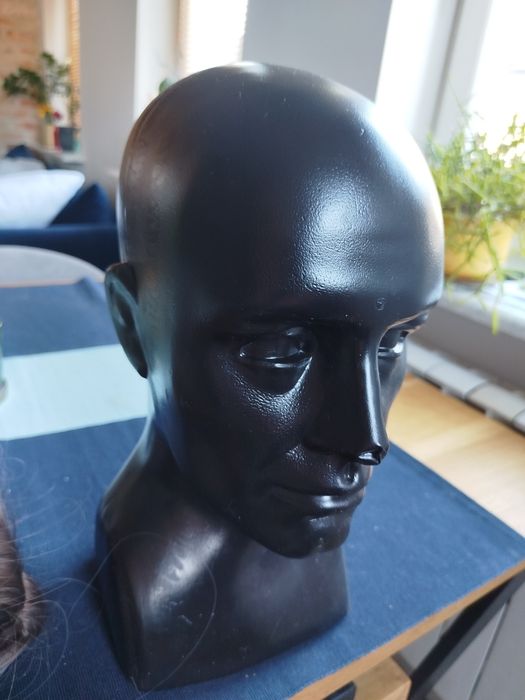 Peruka długa że stojakiem