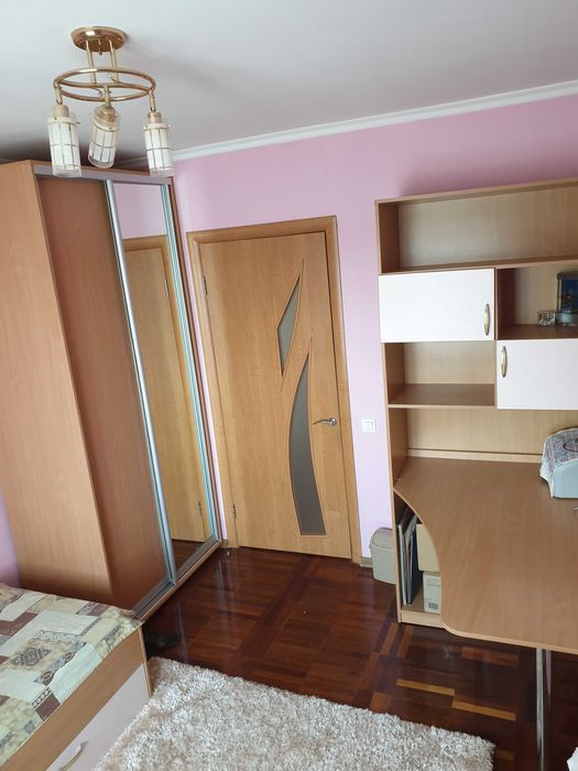 3 кімнатна, Піски, В.Українця (Новокузнецька), буд.1