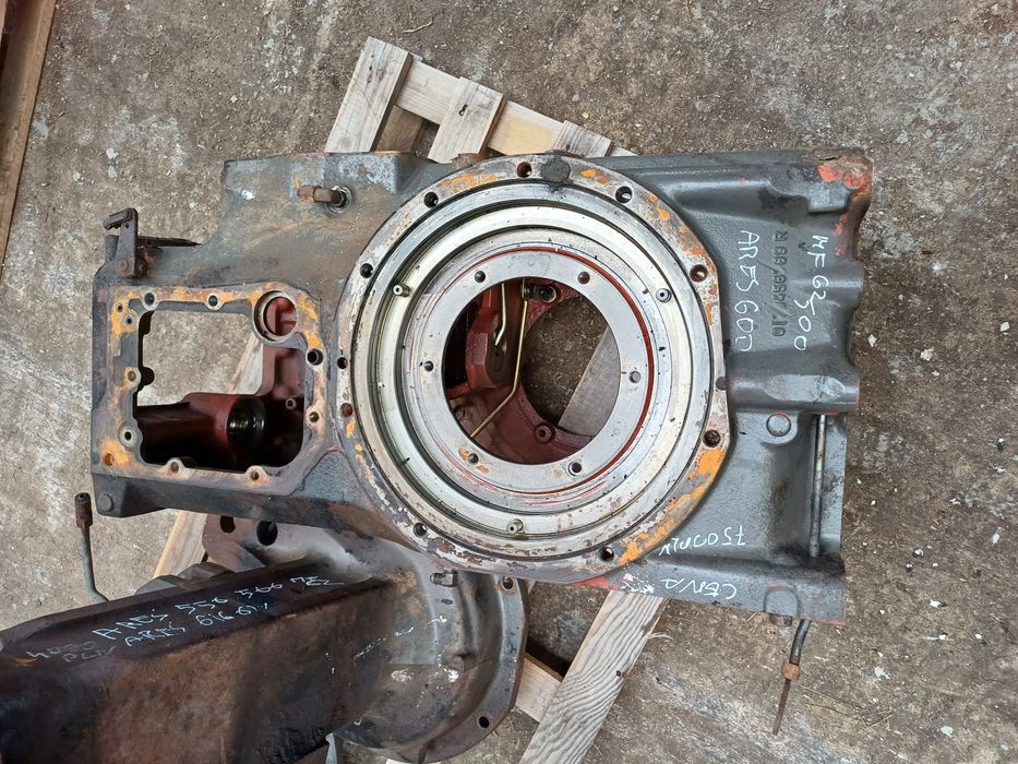 Obudowa most tylni Massey ferguson 6280 ,6160 ares 556, zwolnica 616