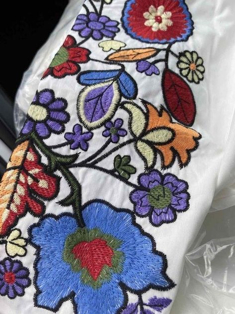 Продам вишите плаття