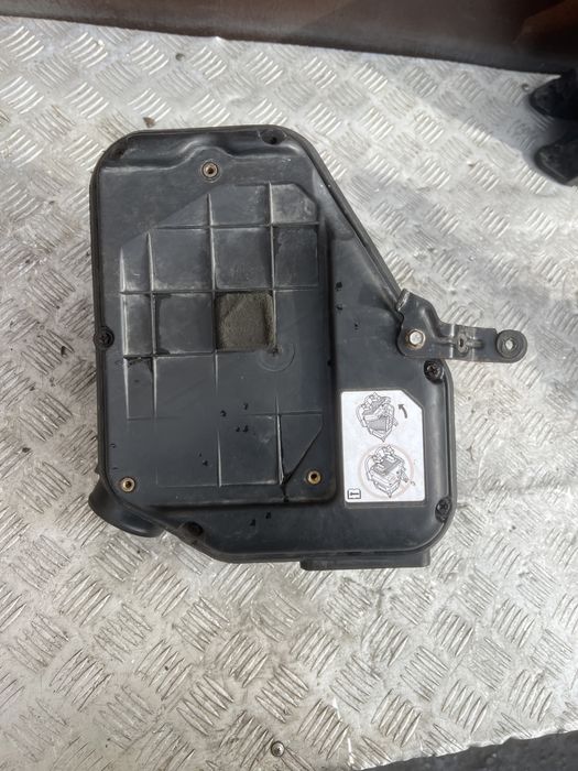 Jeep compass и 2.0 бензин корпус фильтра 511585