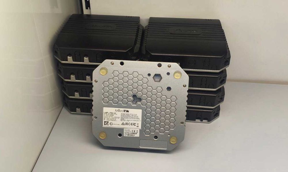 Мощный Wi-Fi 2.4Ghz Gigabit Mikrotik LtAP LTE6 kit GPS USB 3SIM