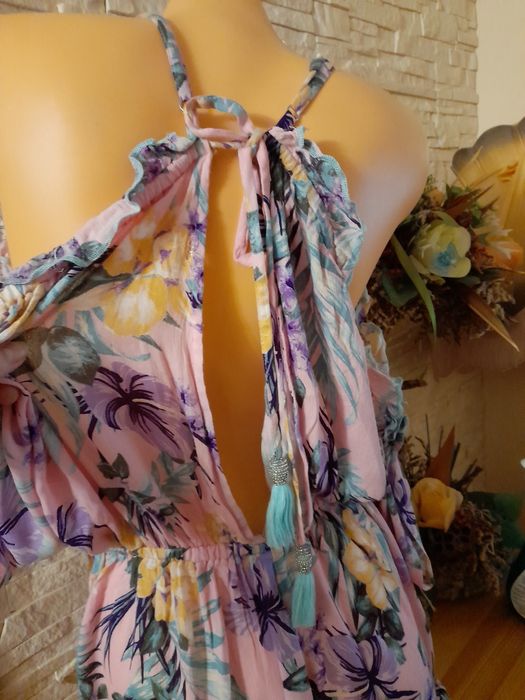 Letni damski kombinezon 40/42 różowy liliowe kwiaty falbany wakacje