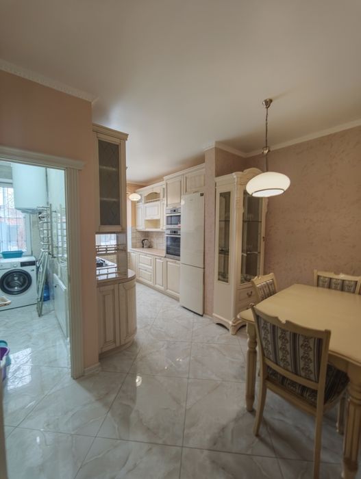 Тривала оренда будинку у Львові по вул  Землероба