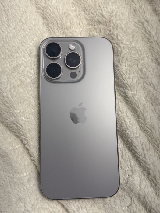 Продам Iphone 16 PRO