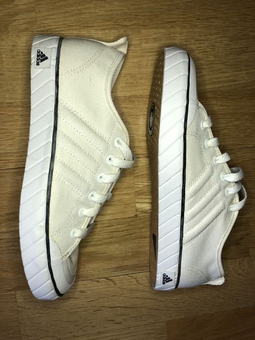 Adidas buty LYV  029001 off white 37,5  Buty sportowe unisex  Nowe  ma