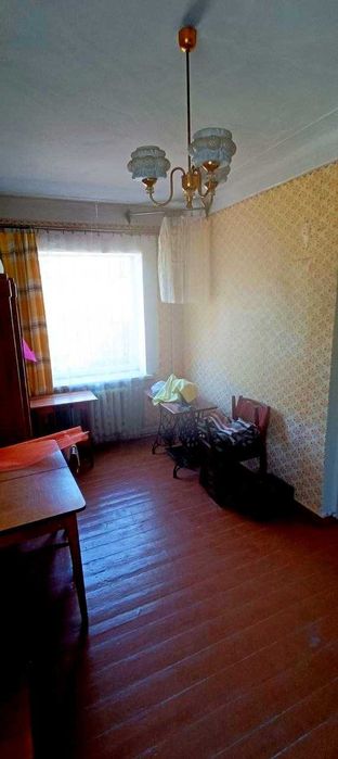 Продам просторную 2-комнатную квартиру в районе Дворца Горького