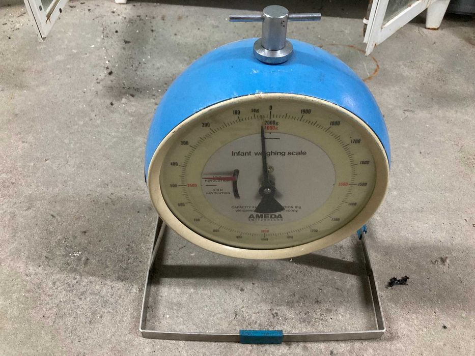 Waga analogowa z cyferblatem