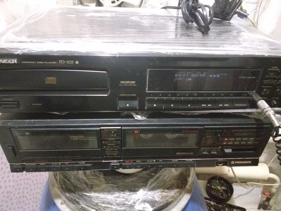 Сиди проигрыватель Пионер