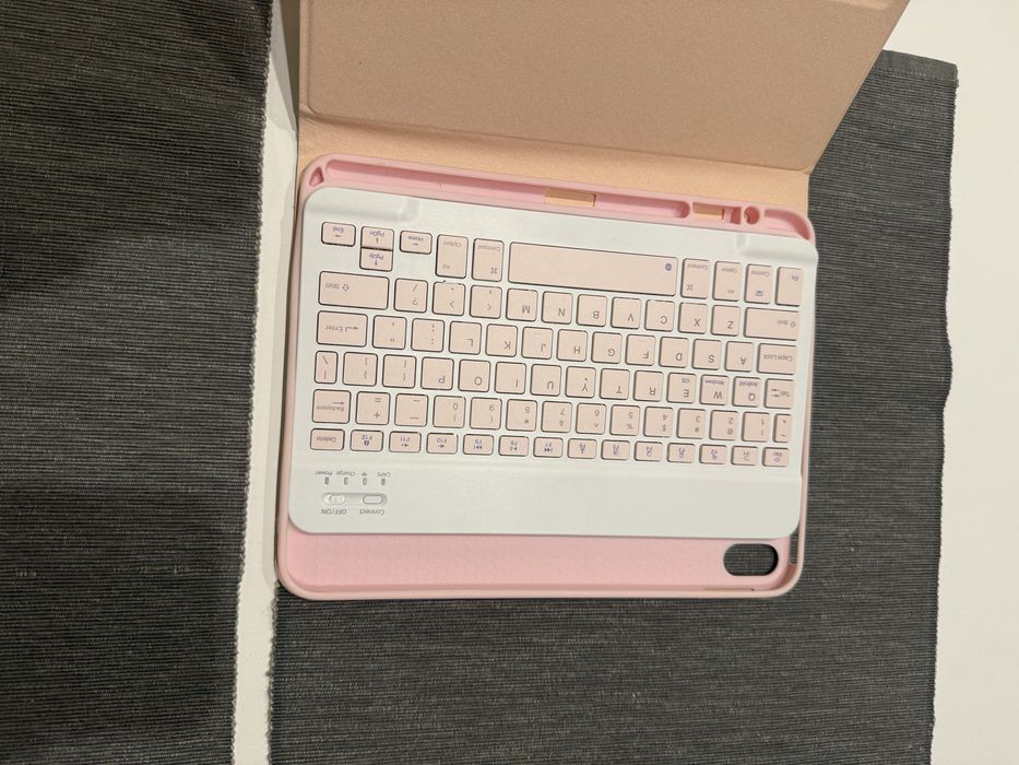Apple iPad 11" (2025) 11. generacji, Wi-Fi 128GB, różowy