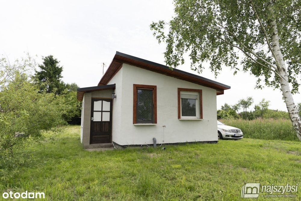 Białogard - działka ROD 760 m2 z murowaną altaną !