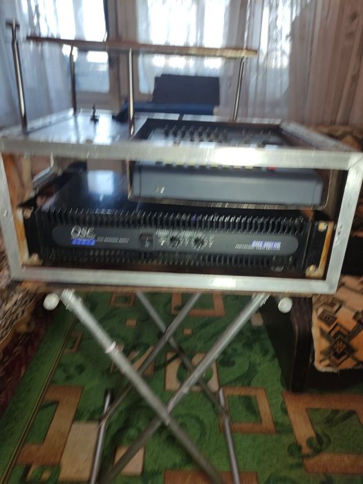 Підсилювач  QSC AUDIO  RMX 3051HD  Пульт Roland 3100