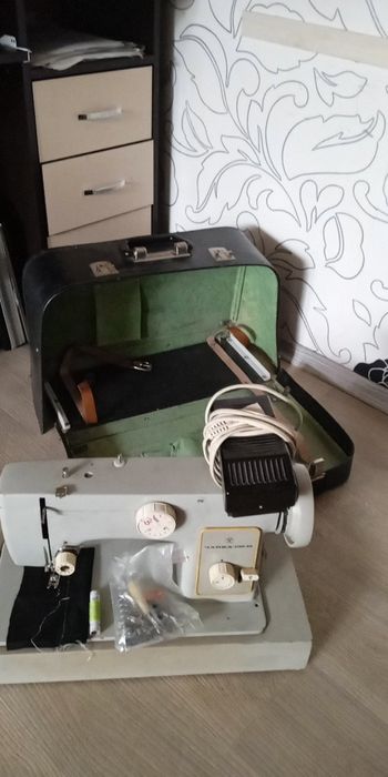 Швейна елекромашинка