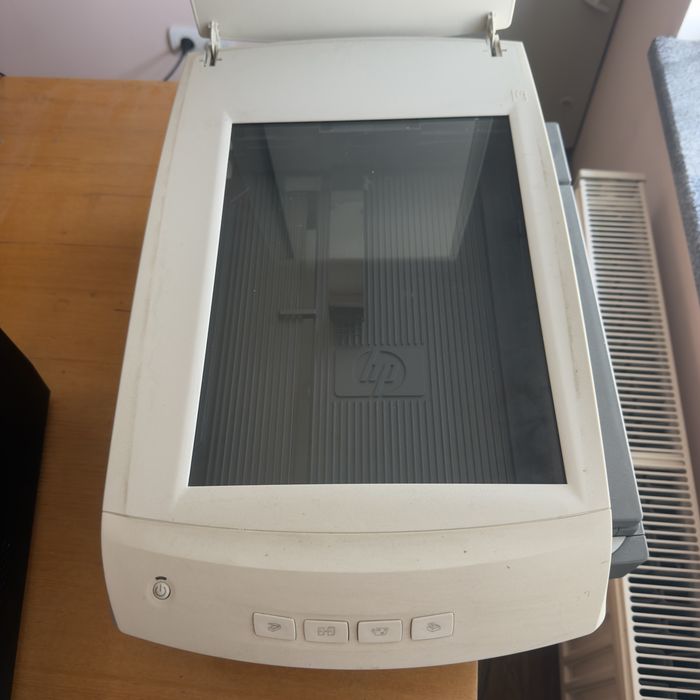 Продам Сканер HP 4400c