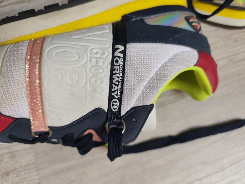 Sneakersy Geographical Norway
