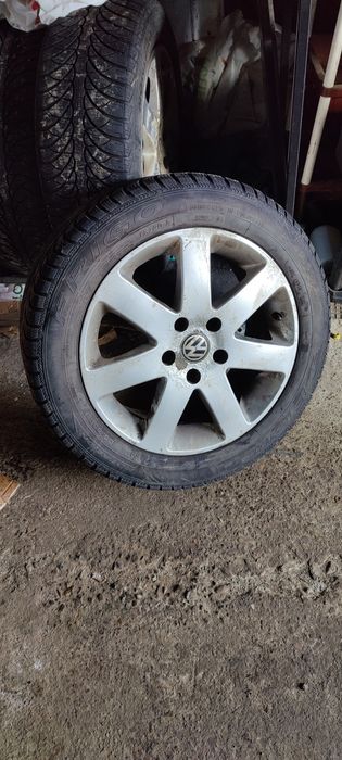 Felgi aluminiowe 16 ' z oponami zimowymi  5x112