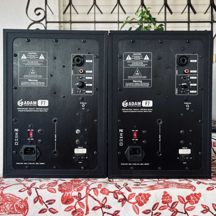 Adam F7 Monitores de Estúdio Ativos (Par) – A Funcionar Perfeitamente