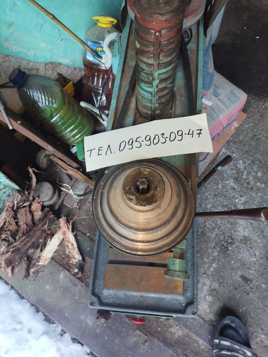 Сверлильний верстат 2м112