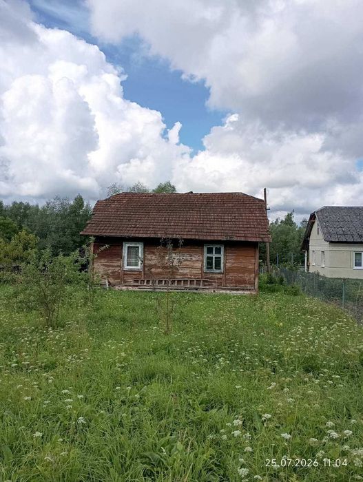 Продаж будинку з приватизованою земельною ділянкою в с. Черхава