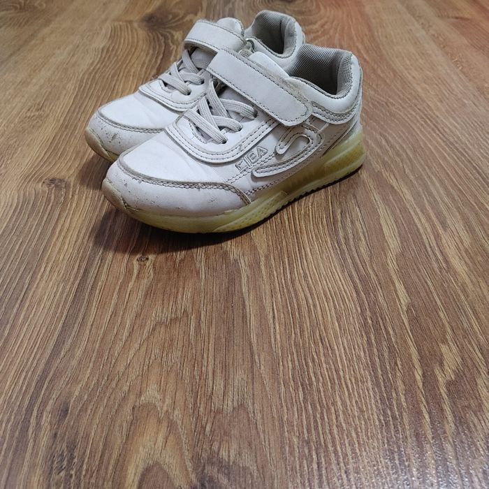 Кросовки.  Детская обувь