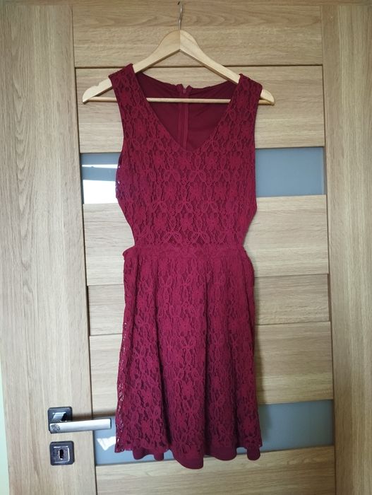 Bordowa koronkowa sukienka S