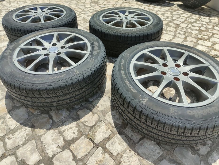 4 Jantes Especiais 16'' 5x114.3 ET50 + Pneus Apollo 205/55 R16