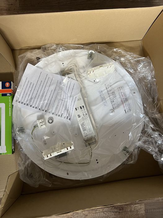 NOWA okrągła lampa sufitowa osram + świetlówki