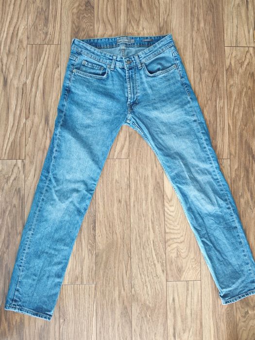 Spodnie jeansowe proste nogawki 30-30