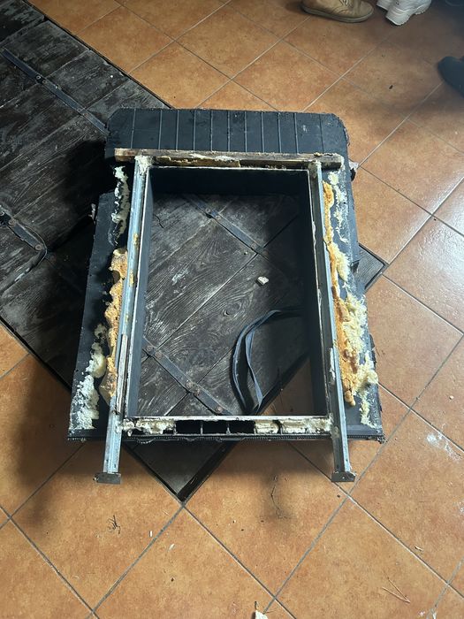 Okno dachowe wyłaz Velux szczelna 100% sama rama pcv!