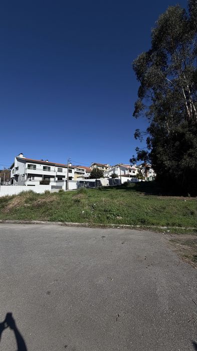 Terreno em Baguim do Monte