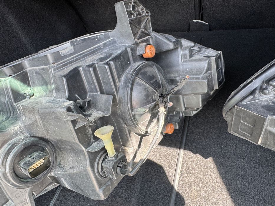 Dodge charger 2018 lampy przednie USA
