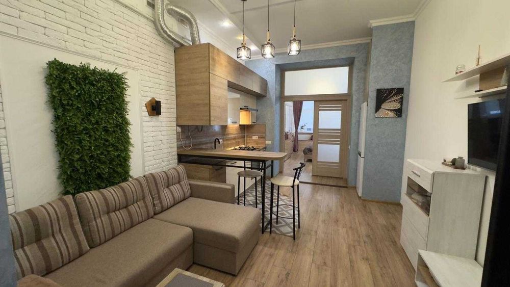 Оренда 1 кім. квартири з паркомісцем у центрі, вул. М.Вовчка, Львів