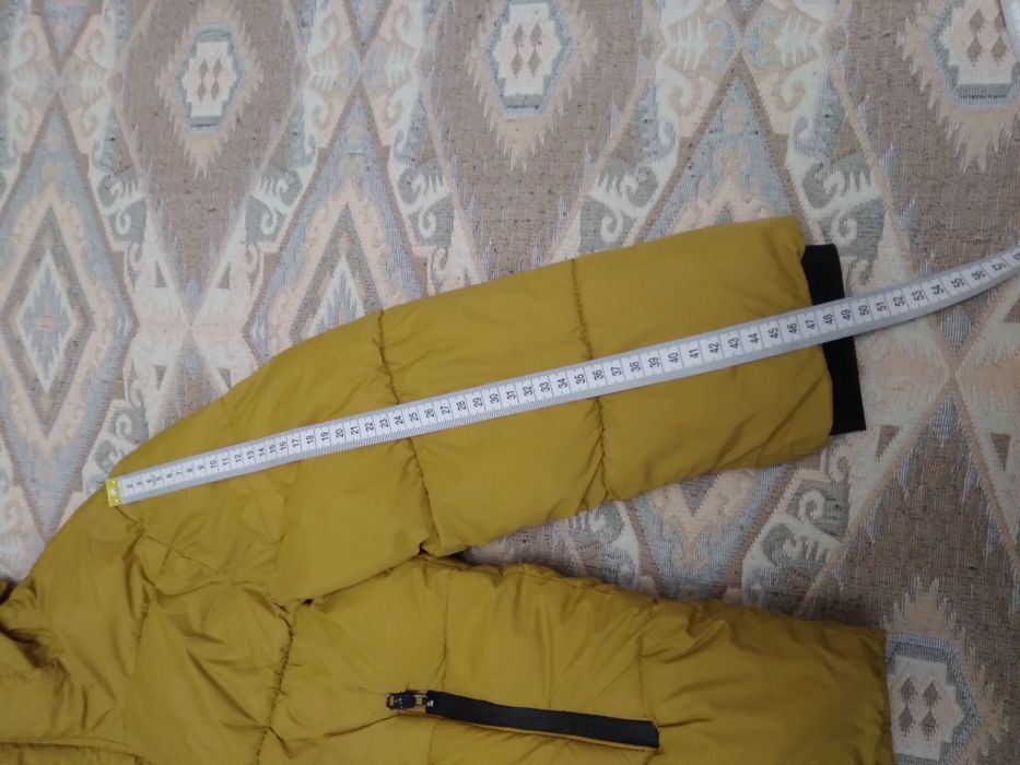 Куртка детская продам