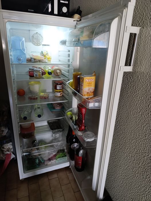 Frigorífico BECKEN  242 L